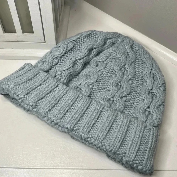 Club Monaco Cable Knit Toque Blue - Picture 2 of 6